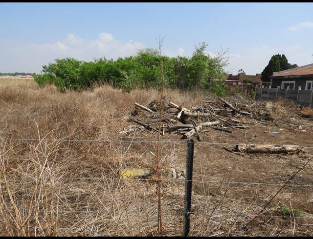 1,088M² VACANT LAND FOR SALE IN WALDRIFT